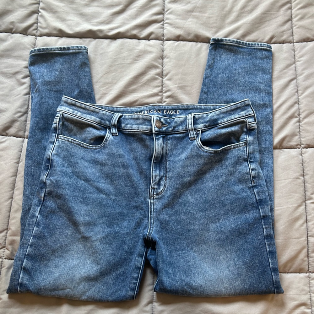 American Eagle Distressed Jeggings
